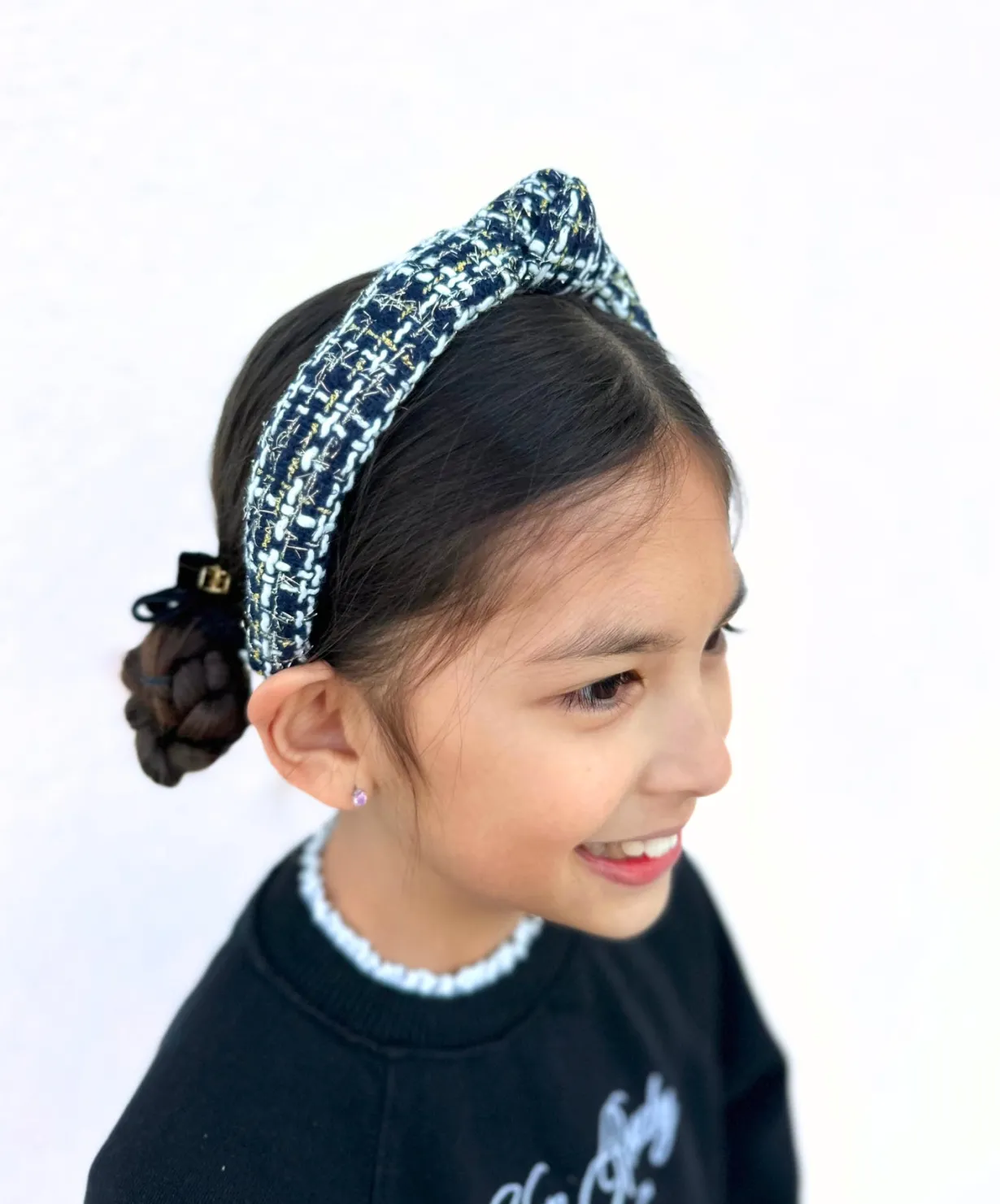 child_size_navy_gold__whi_1.webp Child Size Navy, Gold & White Tweed Headband-Brianna Cannon Best