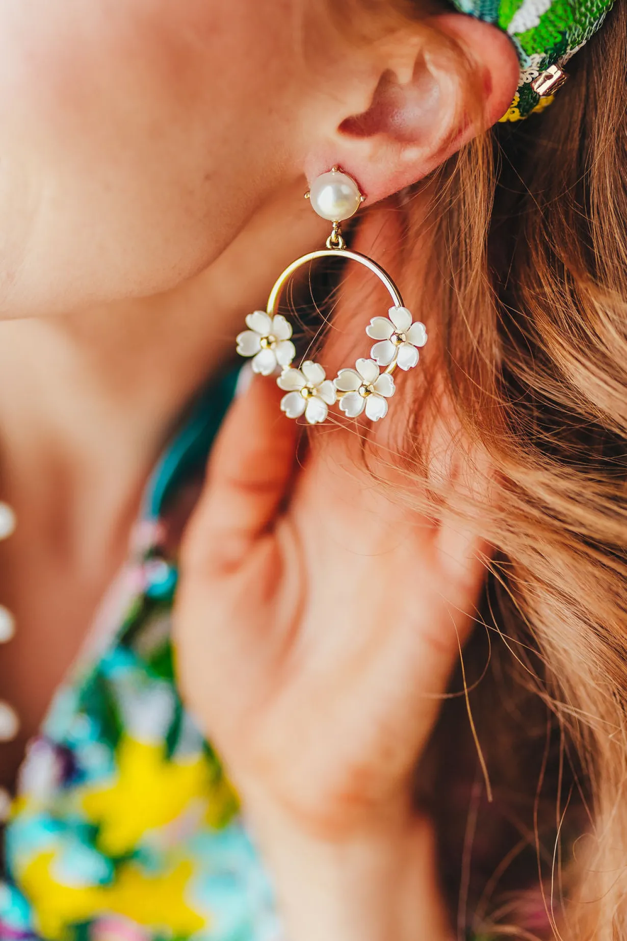 white_pearl_flower_drop_h_1.webp White Pearl Flower Drop Hoop Earrings-Brianna Cannon Clearance